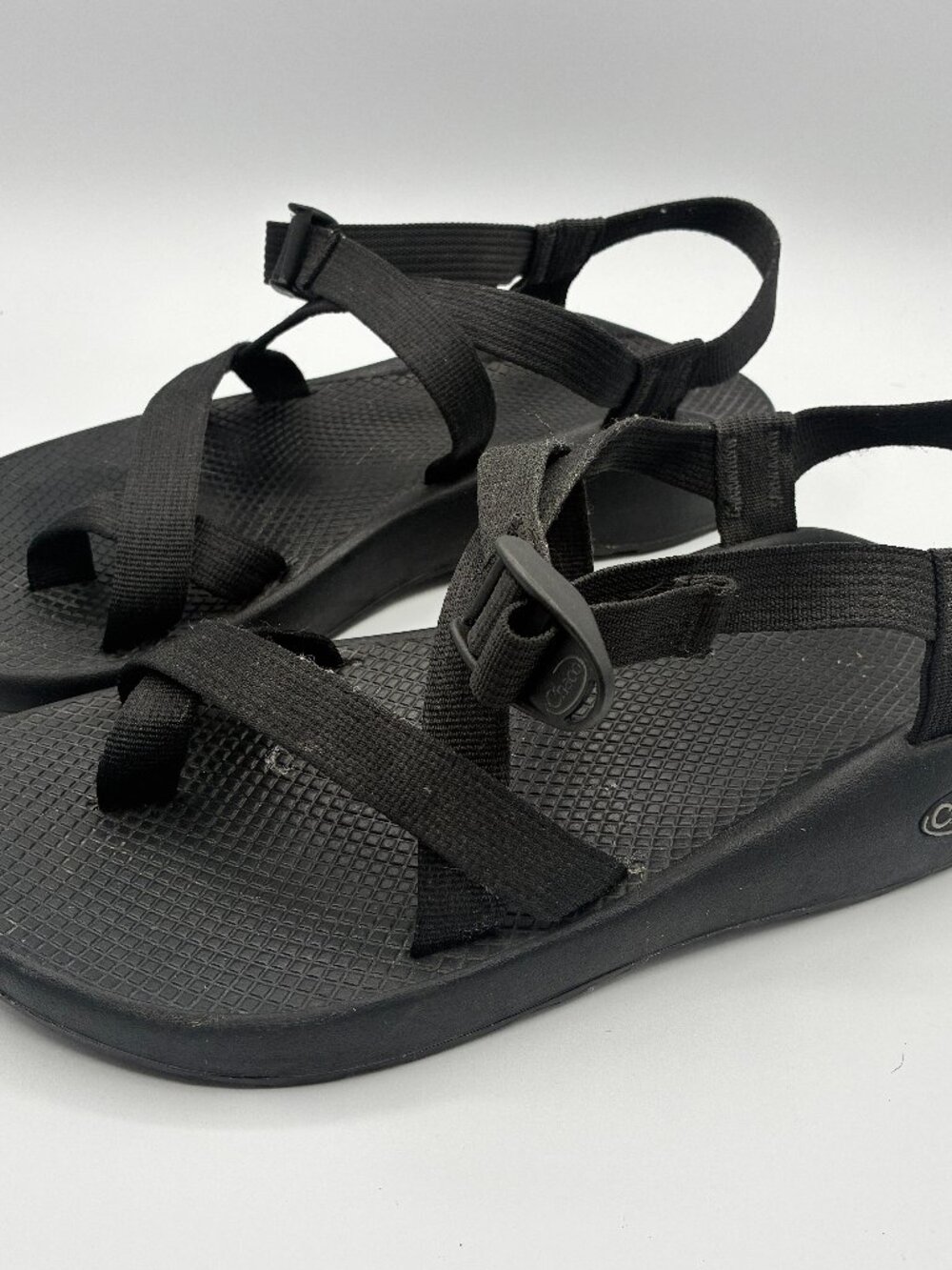 Chaco Sandals Black Yampa Classic Vibram Water Hiking Outdoor Sporty